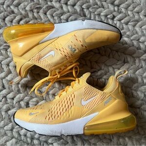 Women’s Nike 270s
